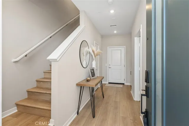 $1,195,000 | 109 South Laxore Street, Unit 303, Anaheim, CA 92804