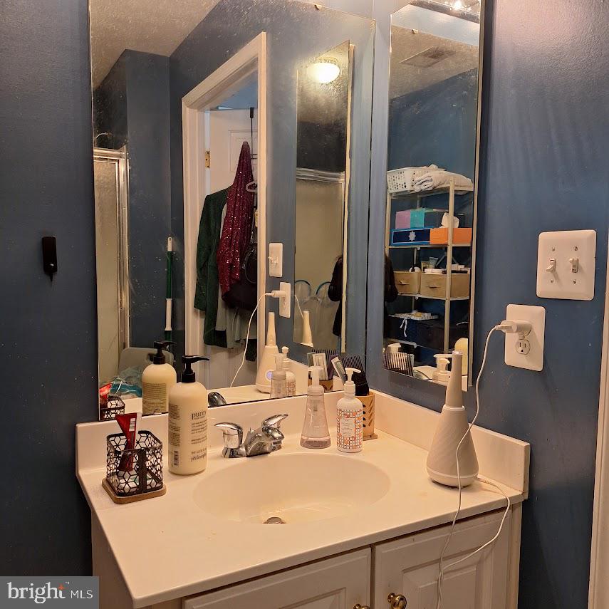 9609 Haven Farm Road, Unit 9609H Perry Hall, MD 21128 - Photo 12 of 21 Charming bathroom with modern touches.