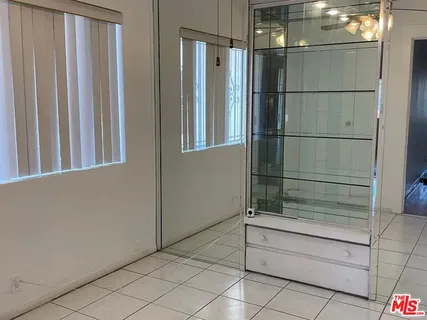 $3,500 | 755 North Kenmore Avenue, Los Angeles, CA 90029