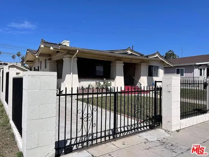 $3,500 | 755 North Kenmore Avenue, Los Angeles, CA 90029