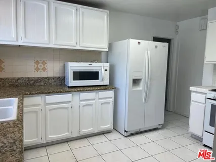 $3,500 | 755 North Kenmore Avenue, Los Angeles, CA 90029