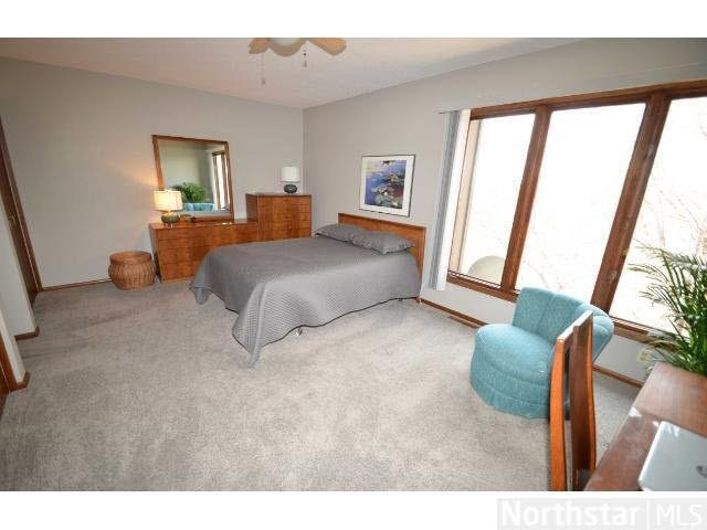 8980 Neill Lake Road, Unit B Eden Prairie, MN 55347 - Photo 11 of 18 Gallery Image 11