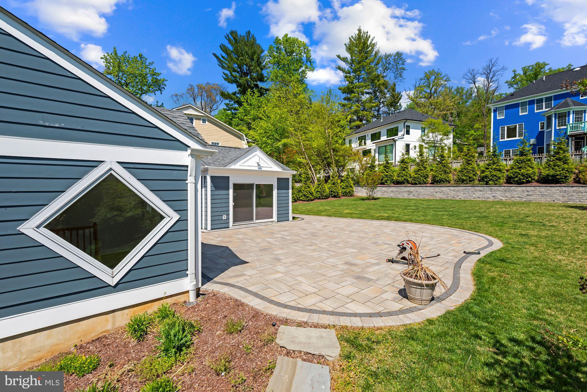 6318 Walhonding Road Bethesda, MD 20816 - Photo 31 of 37 Large patio