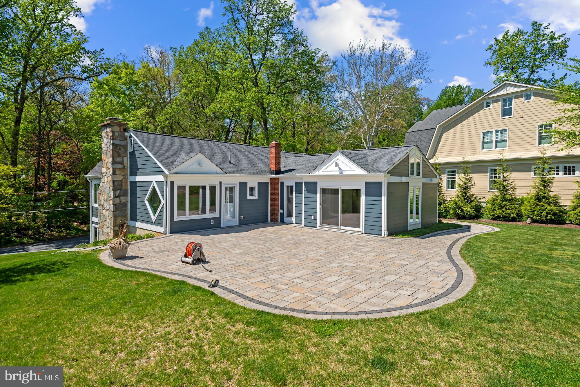6318 Walhonding Road Bethesda, MD 20816 - Photo 32 of 37 Plenty of space for entertaining