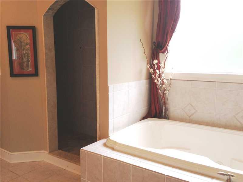 10115 Cumberland Road Fishers, IN 46037 - Photo 11 of 20 Gallery Image 11