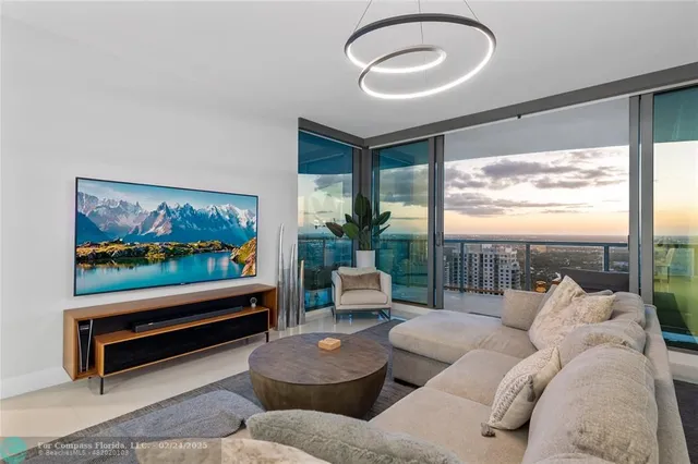 $13,800 | 100 East Las Olas Boulevard, Unit 4504, Fort Lauderdale, FL 33301