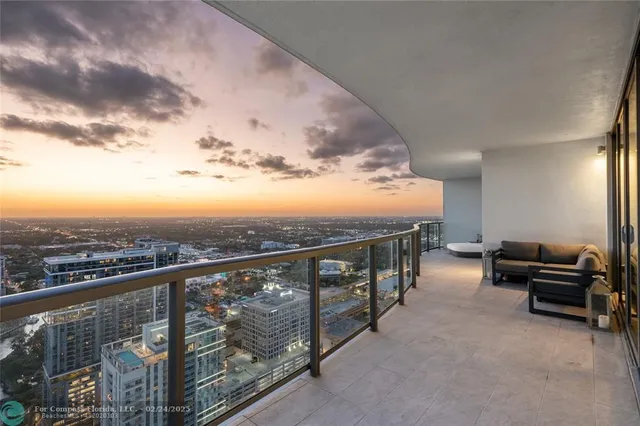 $13,800 | 100 East Las Olas Boulevard, Unit 4504, Fort Lauderdale, FL 33301