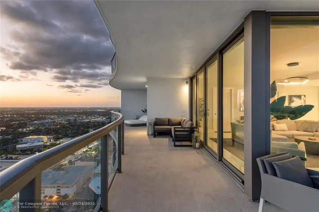 $13,800 | 100 East Las Olas Boulevard, Unit 4504, Fort Lauderdale, FL 33301