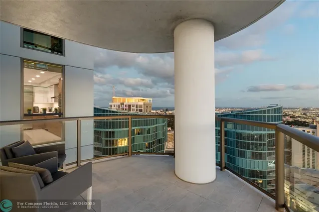 $13,800 | 100 East Las Olas Boulevard, Unit 4504, Fort Lauderdale, FL 33301