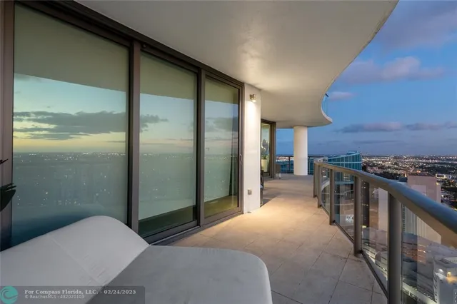 $13,800 | 100 East Las Olas Boulevard, Unit 4504, Fort Lauderdale, FL 33301