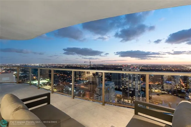 $13,800 | 100 East Las Olas Boulevard, Unit 4504, Fort Lauderdale, FL 33301