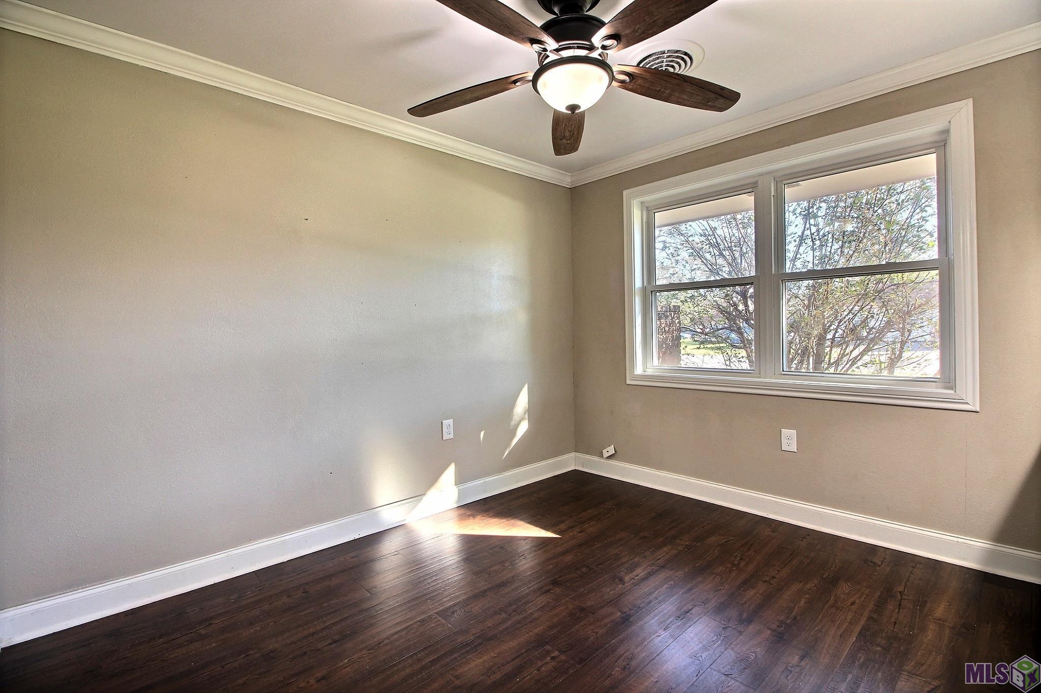 11197 Gurney Road Central, LA 70714 - Photo 4 of 25 Breakfast Area