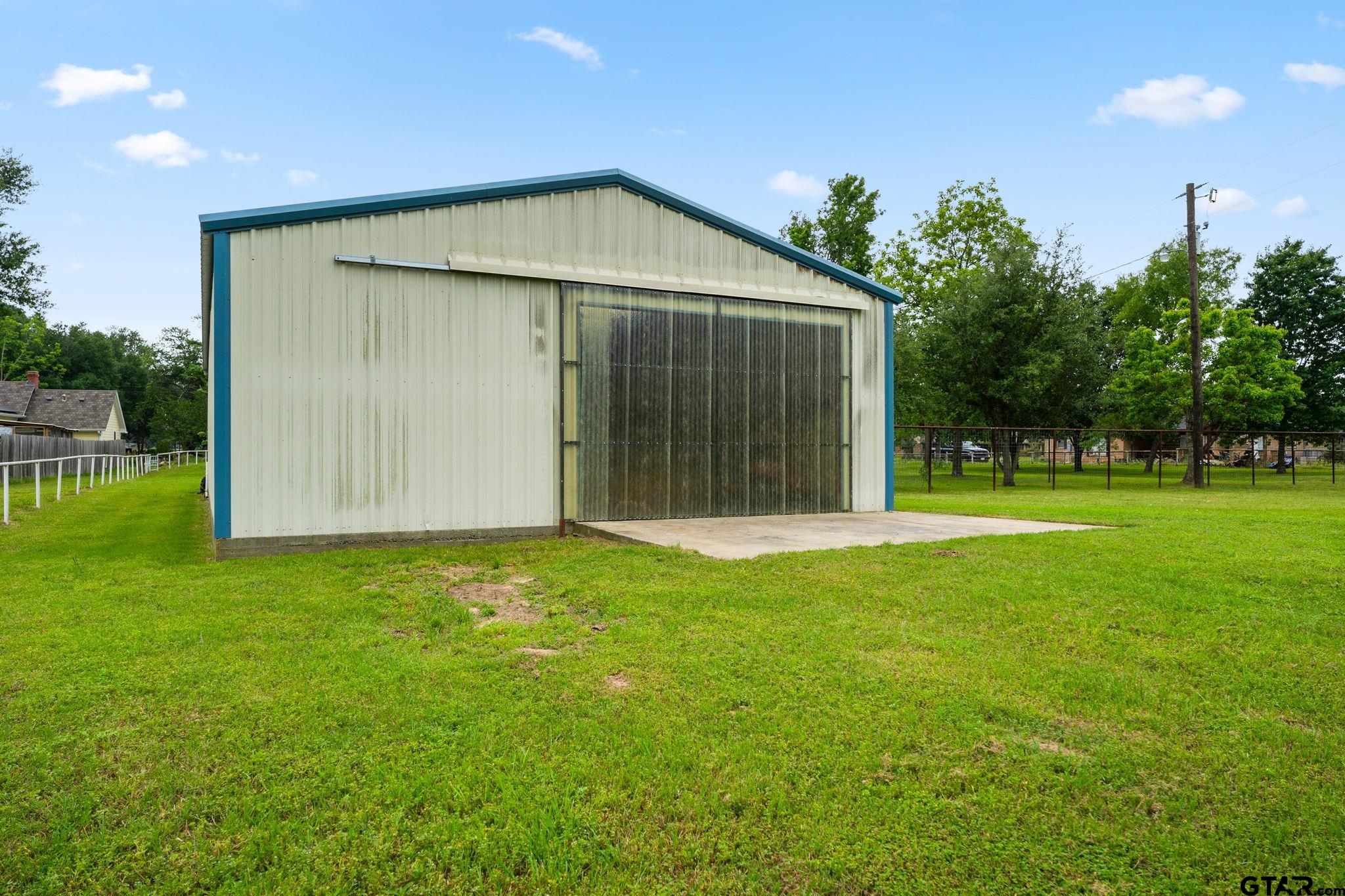 6091 Mockingbird Lane Murchison, TX 75778 - Photo 29 of 33 a view of a house with backyard