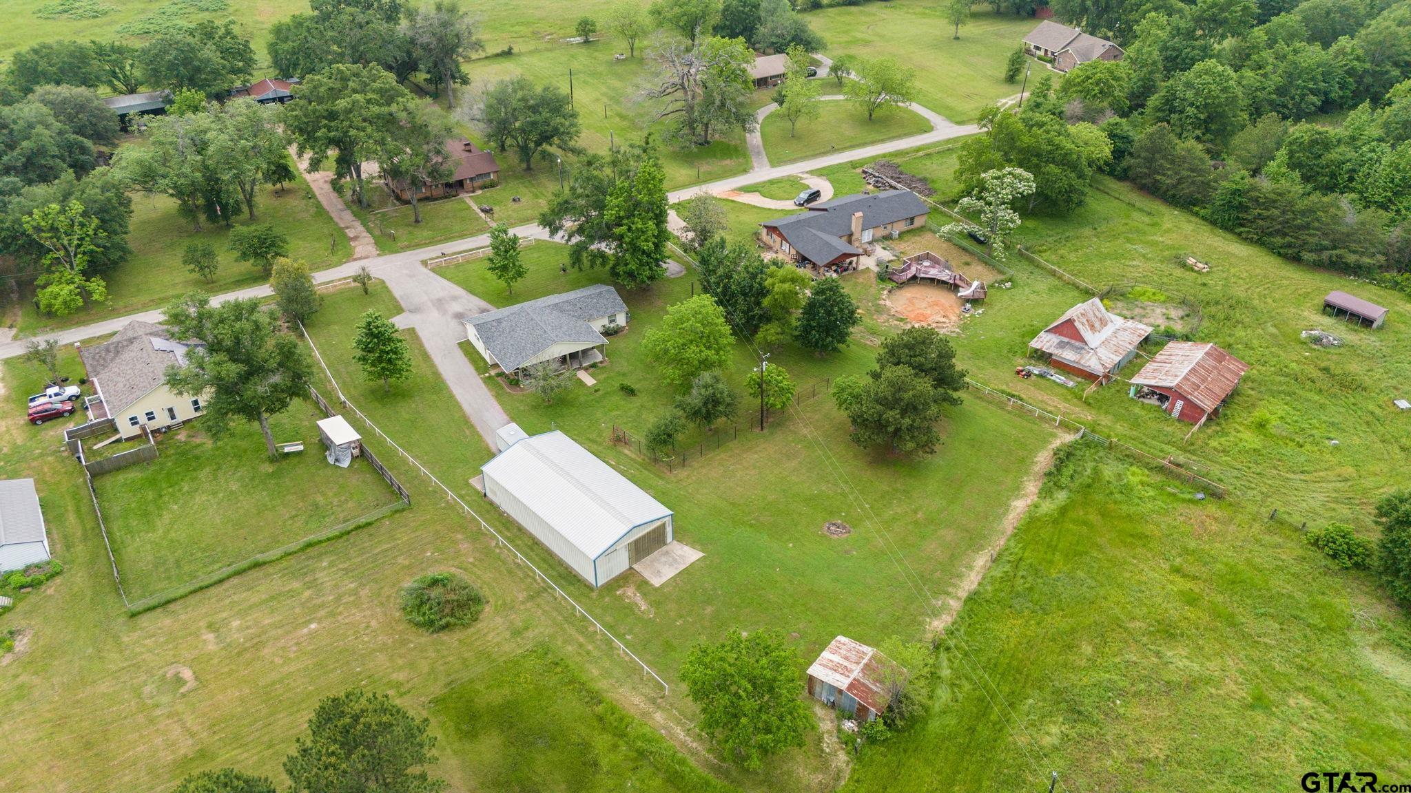 6091 Mockingbird Lane Murchison, TX 75778 - Photo 33 of 33 an aerial view of a pool
