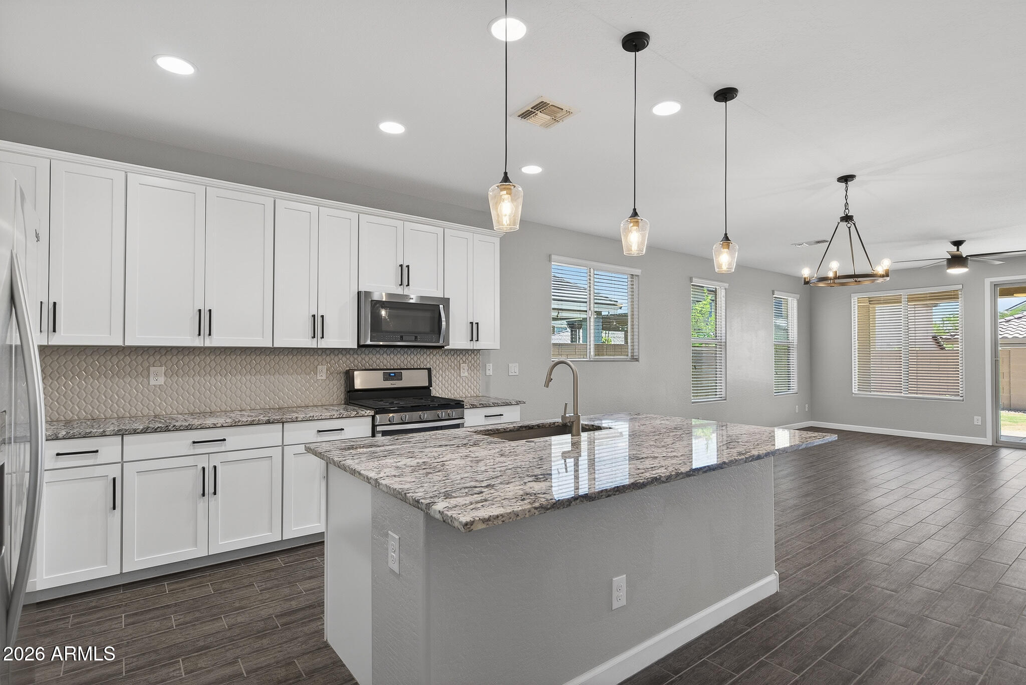 14363 West Charter Oak Road Surprise, AZ 85379 - Photo 2 of 33 2) KITCHEN