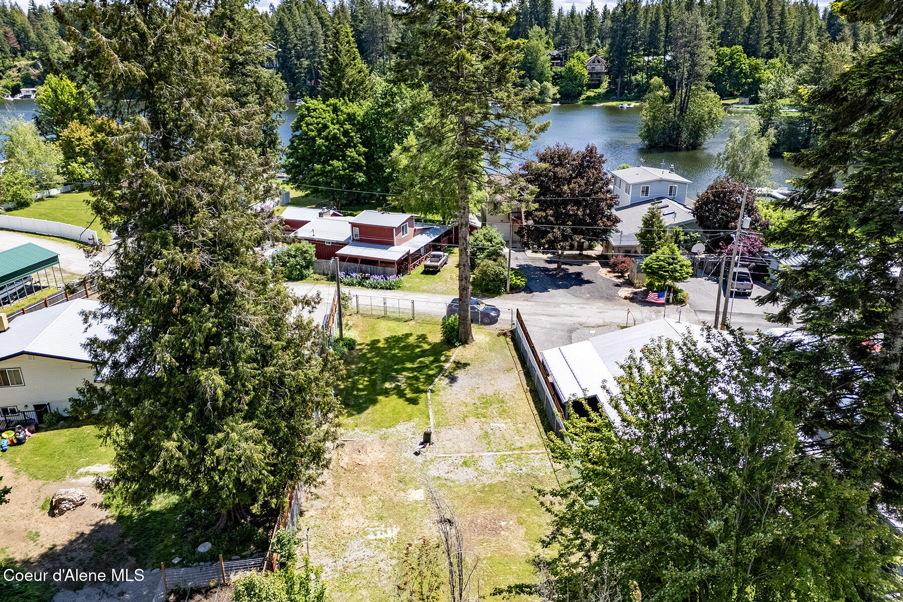 20653 North Altamont Road Rathdrum, ID 83858 - Photo 4 of 22 20653-N-Altamont-Rd-0044