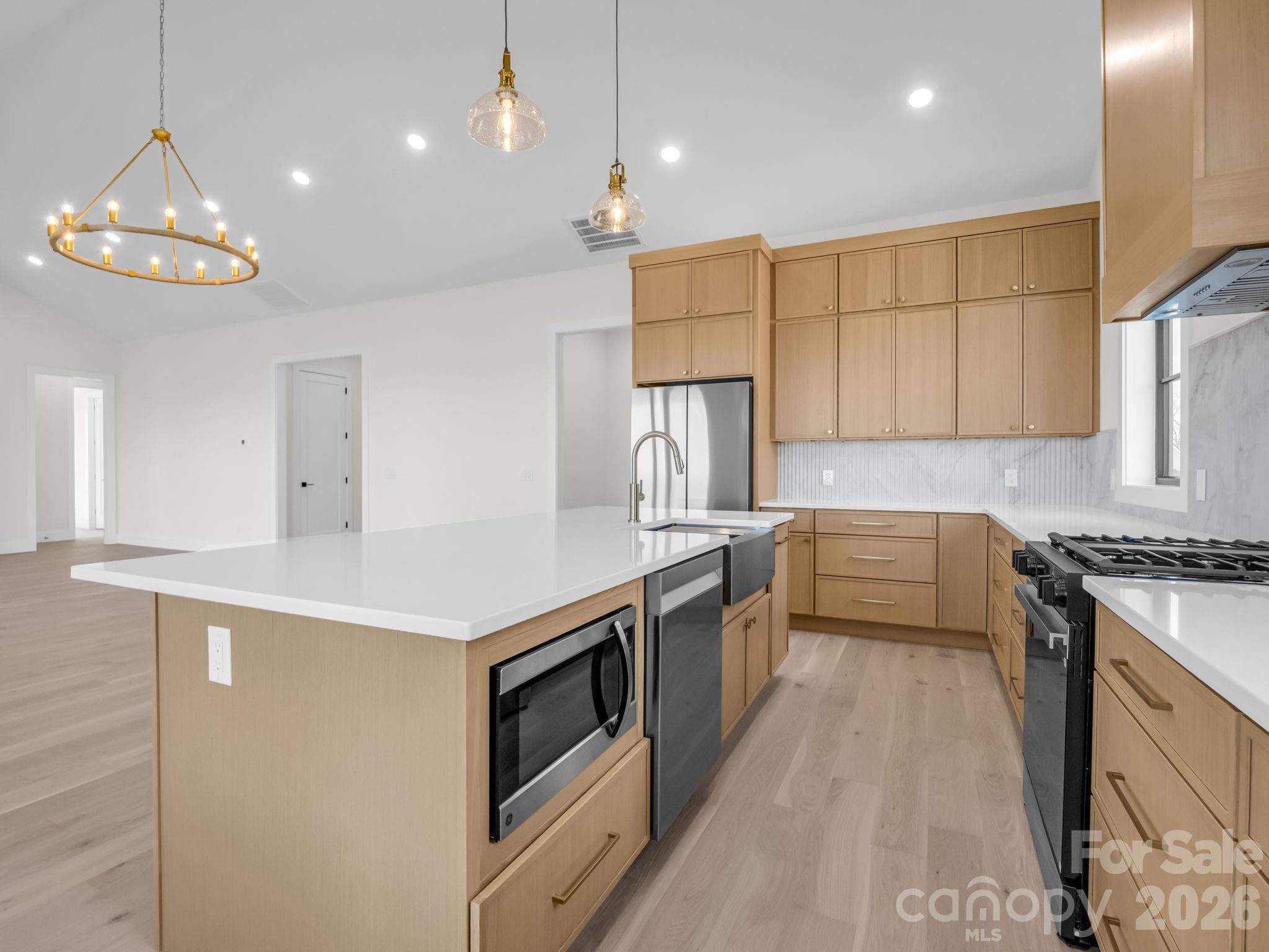 90 Summit Hill Road Hendersonville, NC 28791 - Photo 18 of 48