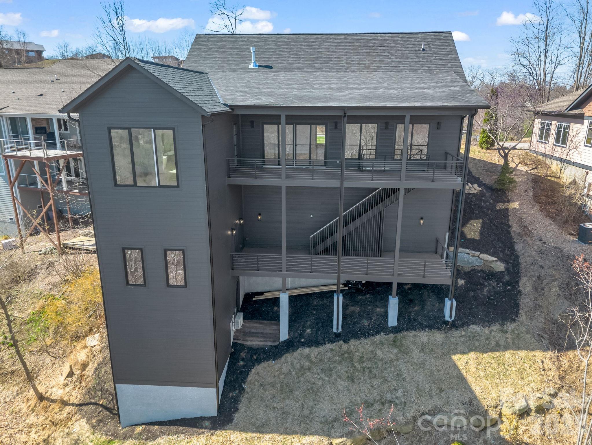 90 Summit Hill Road Hendersonville, NC 28791 - Photo 7 of 48