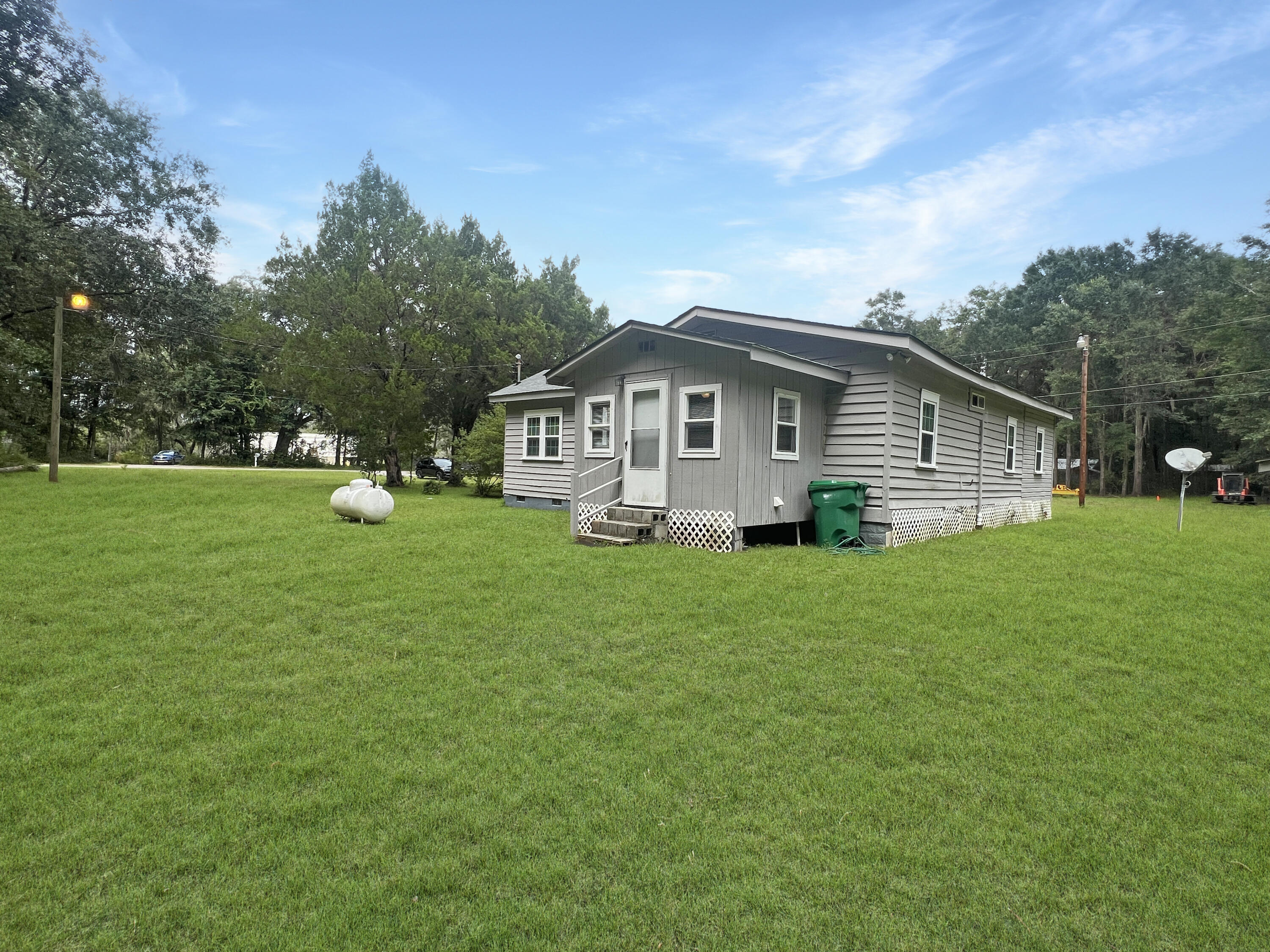 8375 Shell House Road Edisto Island, SC 29438 - Photo 19 of 22 45fddc7cb259f95a0b5c9aff1a72d52419d737f8