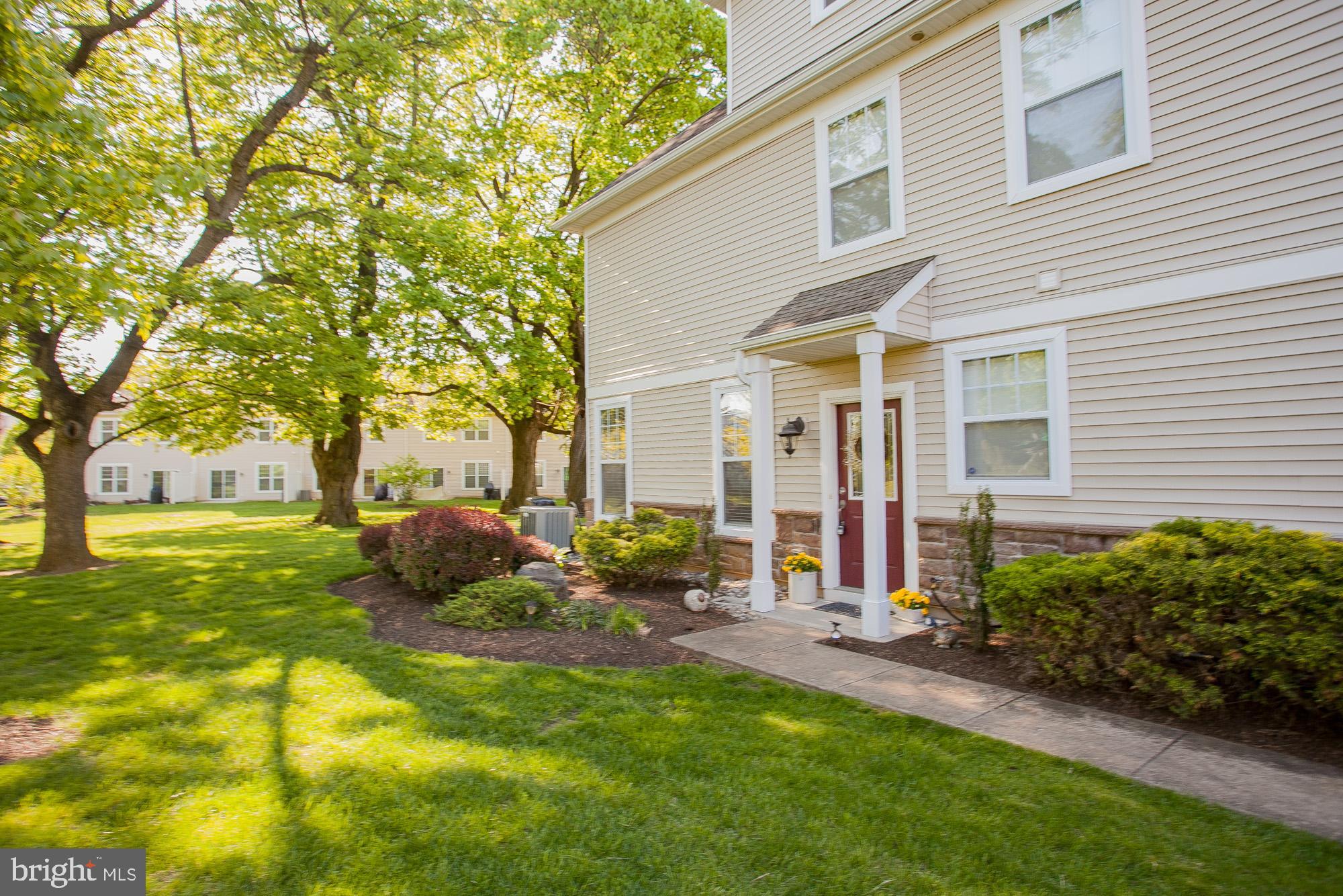15 Old Cedarbrook Road Wyncote, PA 19095 - Photo 45 of 45 Private end unit setting