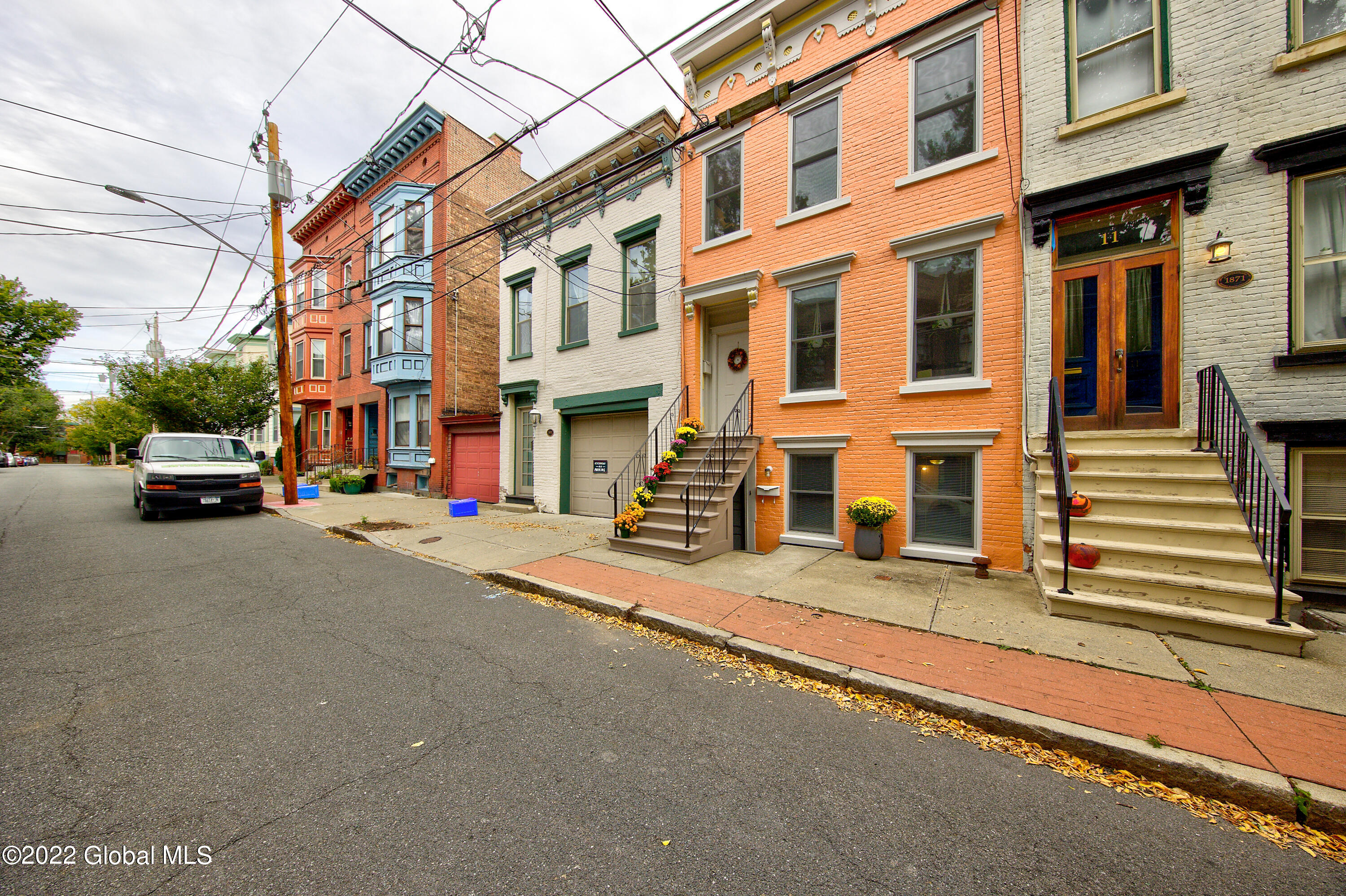 15 Irving Street, Albany, NY 12202 Compass