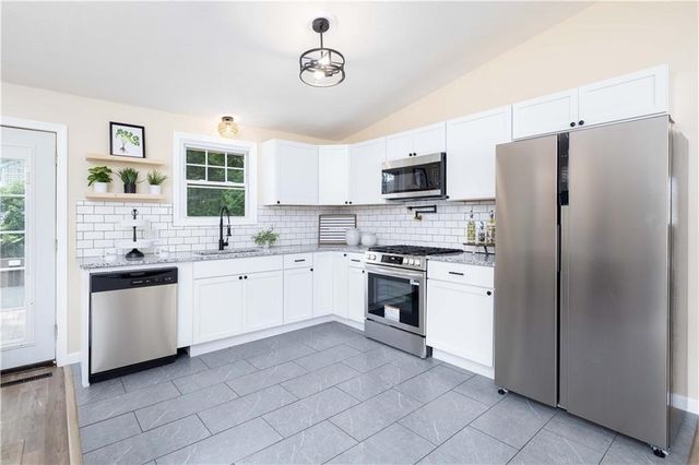 $430,000 | 259 Buttonwoods Avenue, Warwick, RI 02886