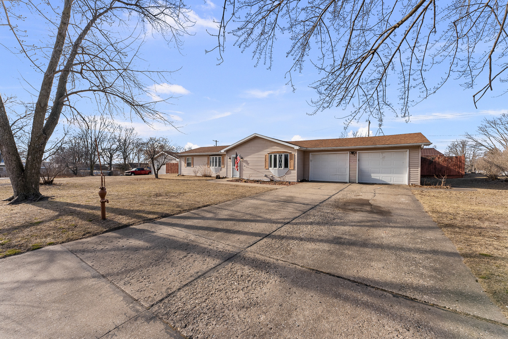 303 Jefferson Street New Boston, IL 61272 - Photo 1 of 41