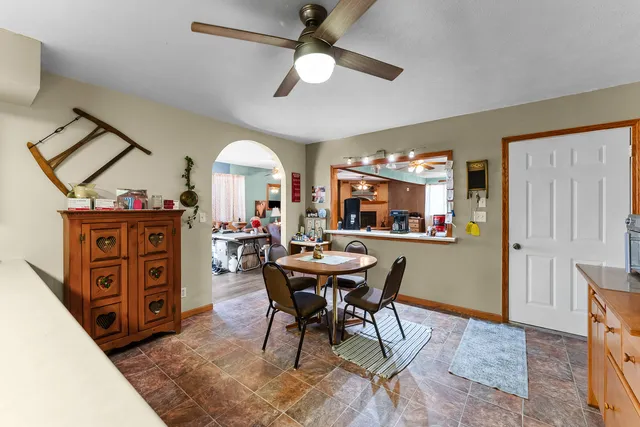 $220,000 | 303 Jefferson Street, New Boston, IL 61272