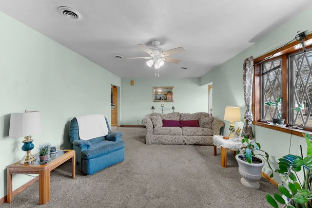 $220,000 | 303 Jefferson Street, New Boston, IL 61272