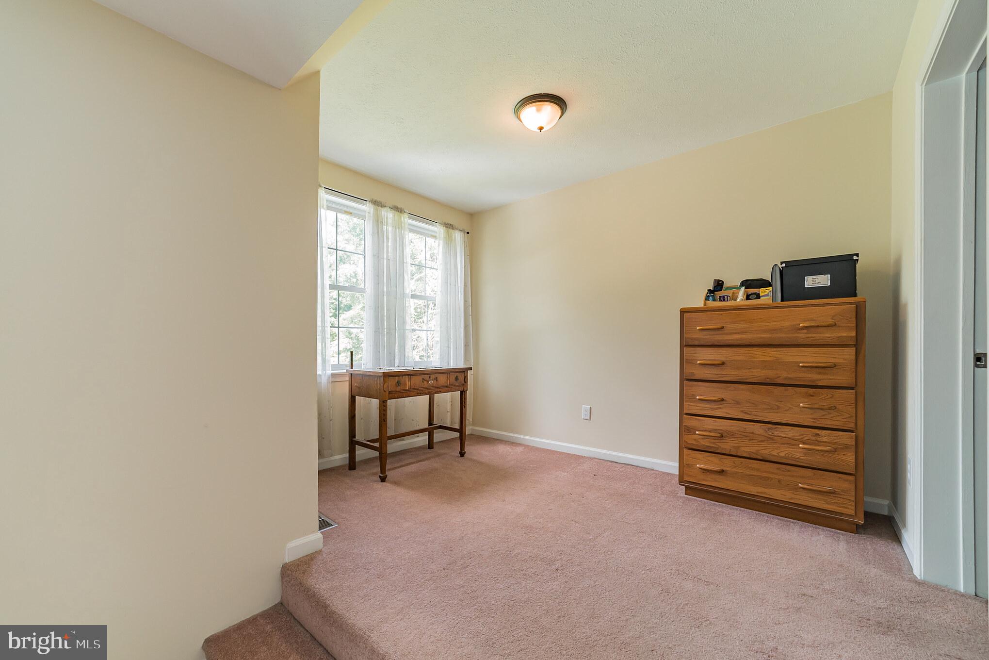 12 Spring Heath Court Baltimore, MD 21244 - Photo 13 of 39 Gallery Image 13