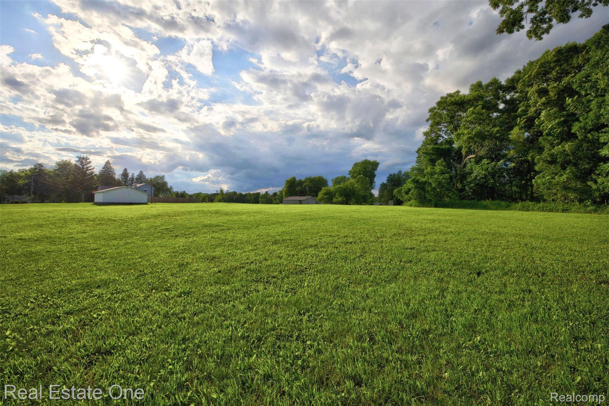 2355 South Sashabaw Road Ortonville, MI 48462 - Photo 50 of 57 59) Backyard.jpg
