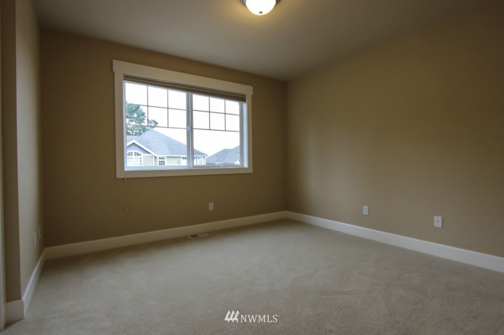 1104 North 27th Place Renton, WA 98056 - Photo 11 of 12 Gallery Image 11