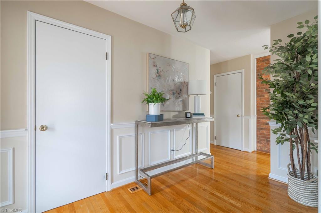 2910 Hope Valley Road Winston-Salem, NC 27106 - Photo 7 of 28