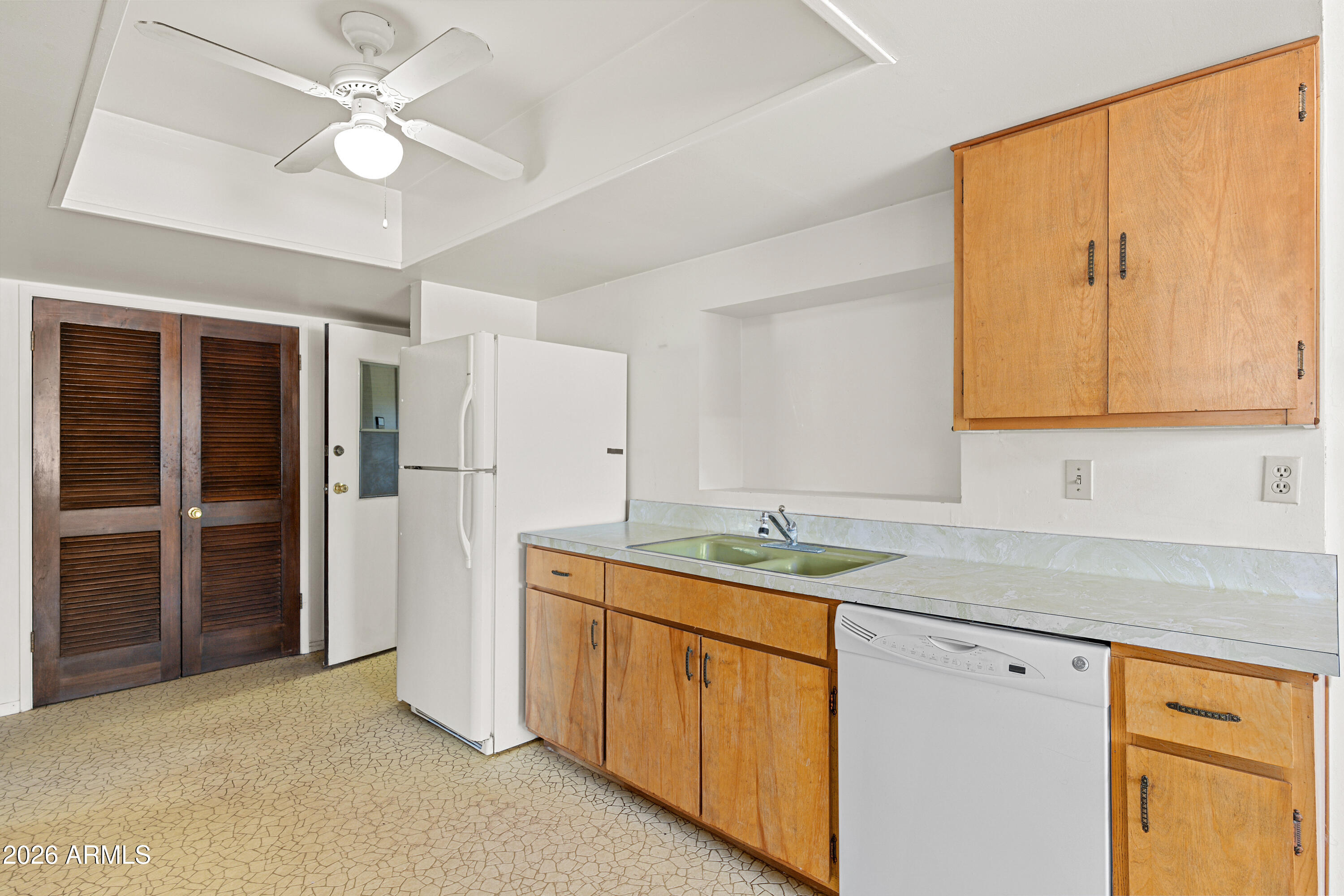 205 Rain Trail Road Sedona, AZ 86351 - Photo 11 of 54 Kithen