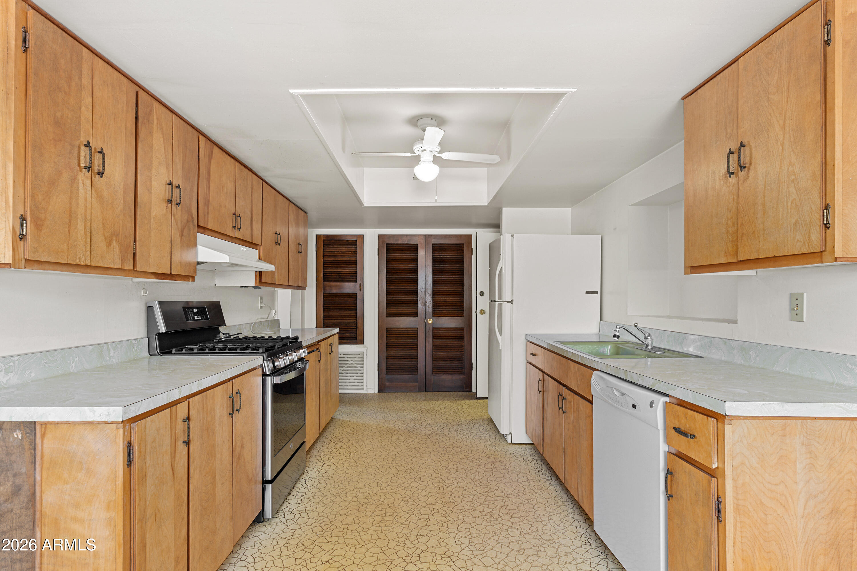 205 Rain Trail Road Sedona, AZ 86351 - Photo 9 of 54 Kitchen