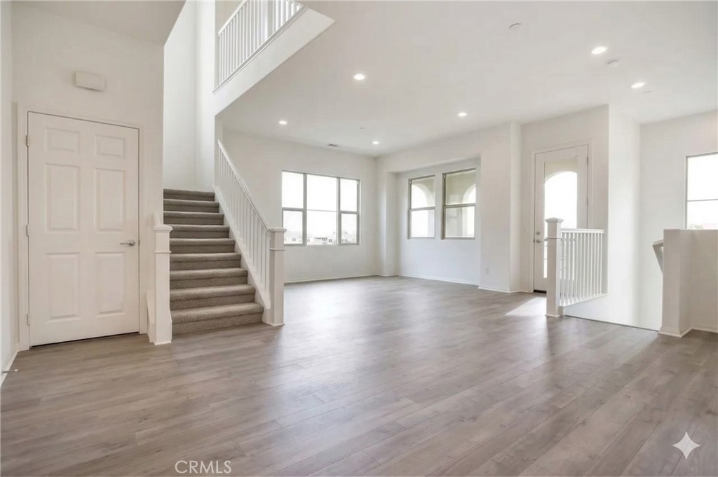 103 Plateau Irvine, CA 92618 - Photo 3 of 19