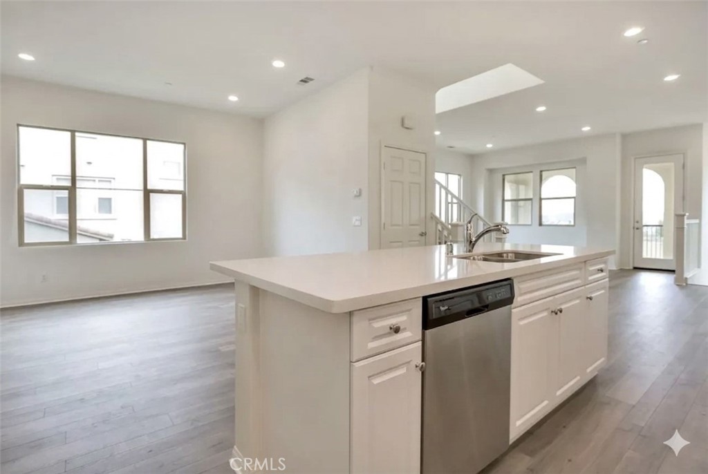 103 Plateau Irvine, CA 92618 - Photo 9 of 19