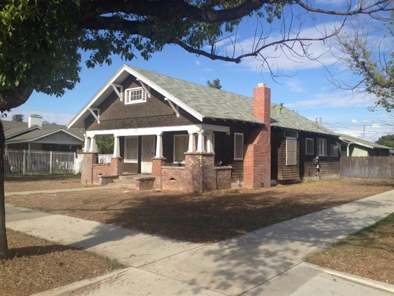 1258 D Street Reedley, CA 93654 - Photo 1 of 29