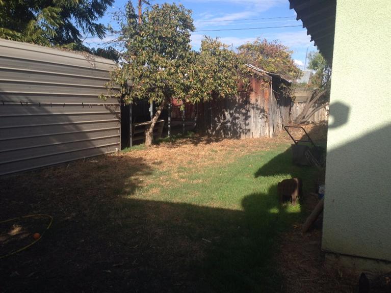 1258 D Street Reedley, CA 93654 - Photo 23 of 29