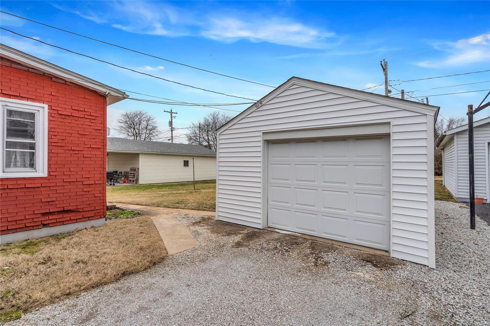 211 North 4th Street Dupo, IL 62239 - Photo 24 of 37