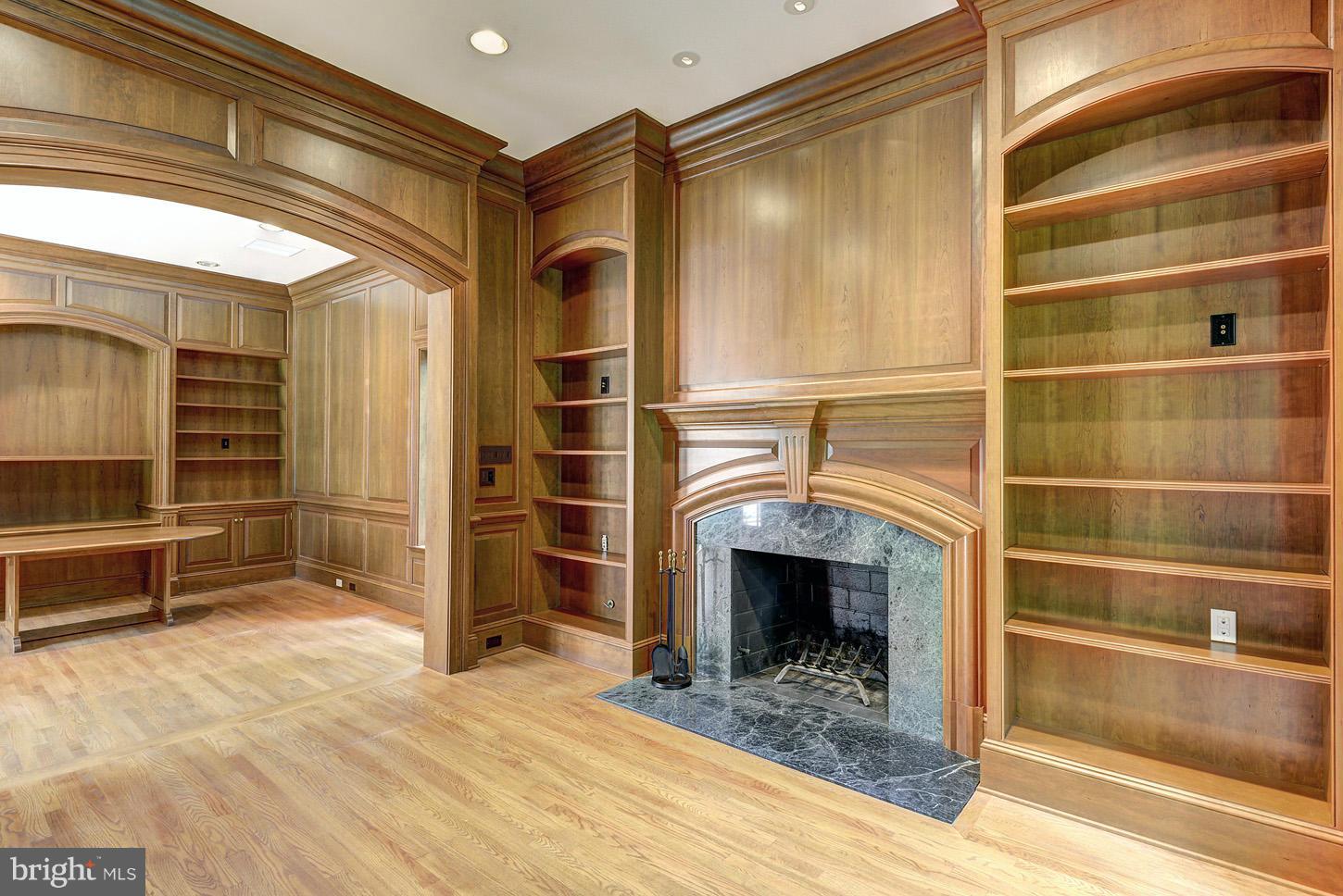 1862 Brothers Road Vienna, VA 22182 - Photo 14 of 30 Library