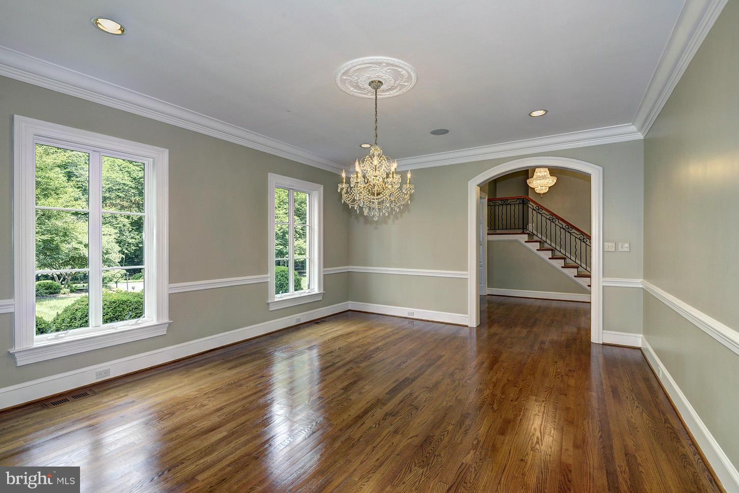 1862 Brothers Road Vienna, VA 22182 - Photo 5 of 30 Dining Room