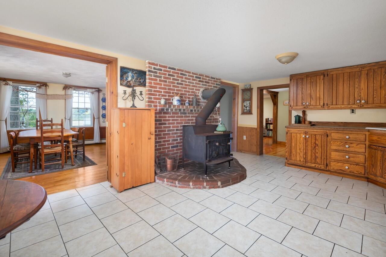 93 Cushnoc Road Vassalboro, ME 04989 - Photo 16 of 46 Kitchen