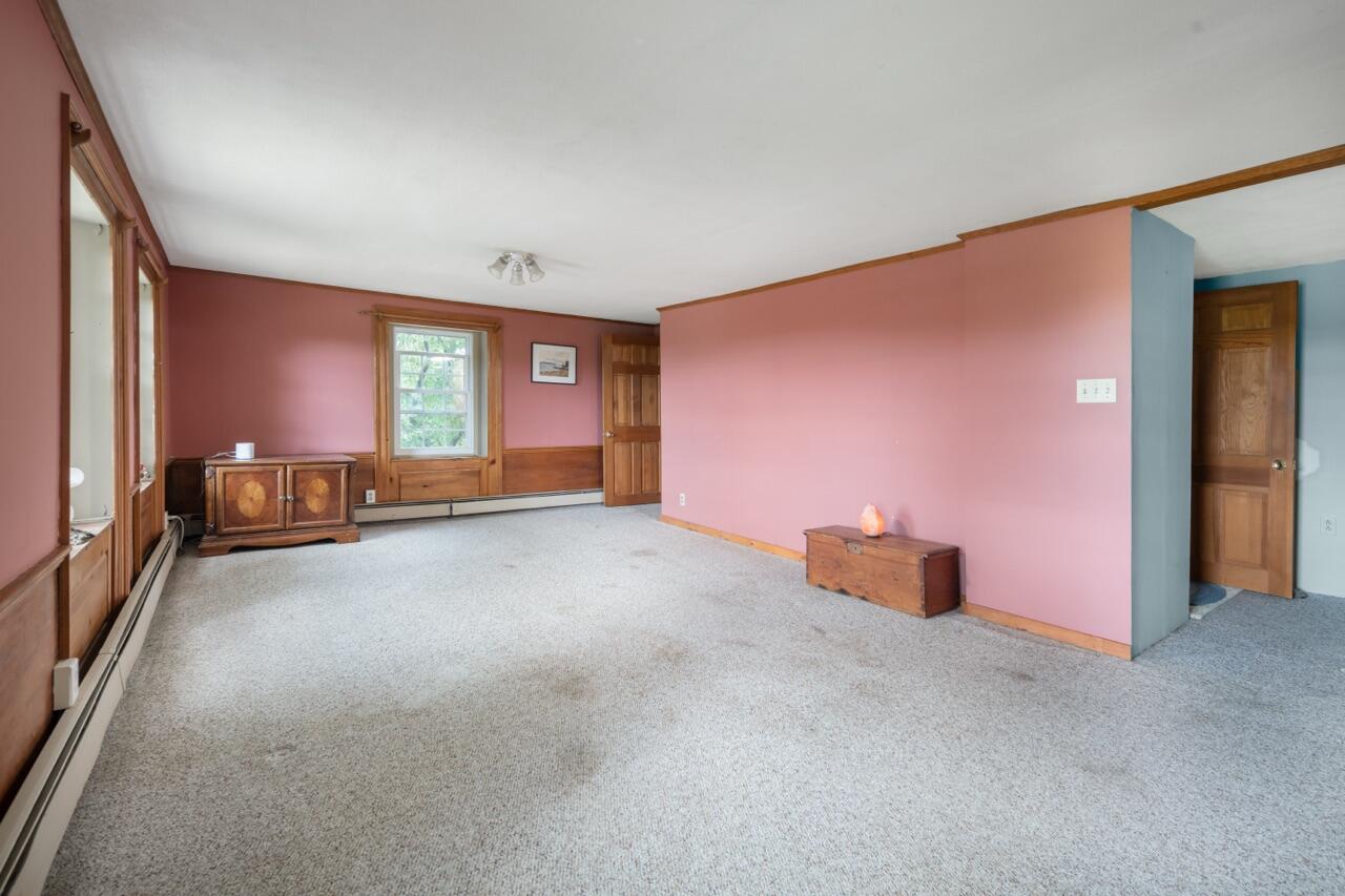 93 Cushnoc Road Vassalboro, ME 04989 - Photo 33 of 46 2nd Floor Room