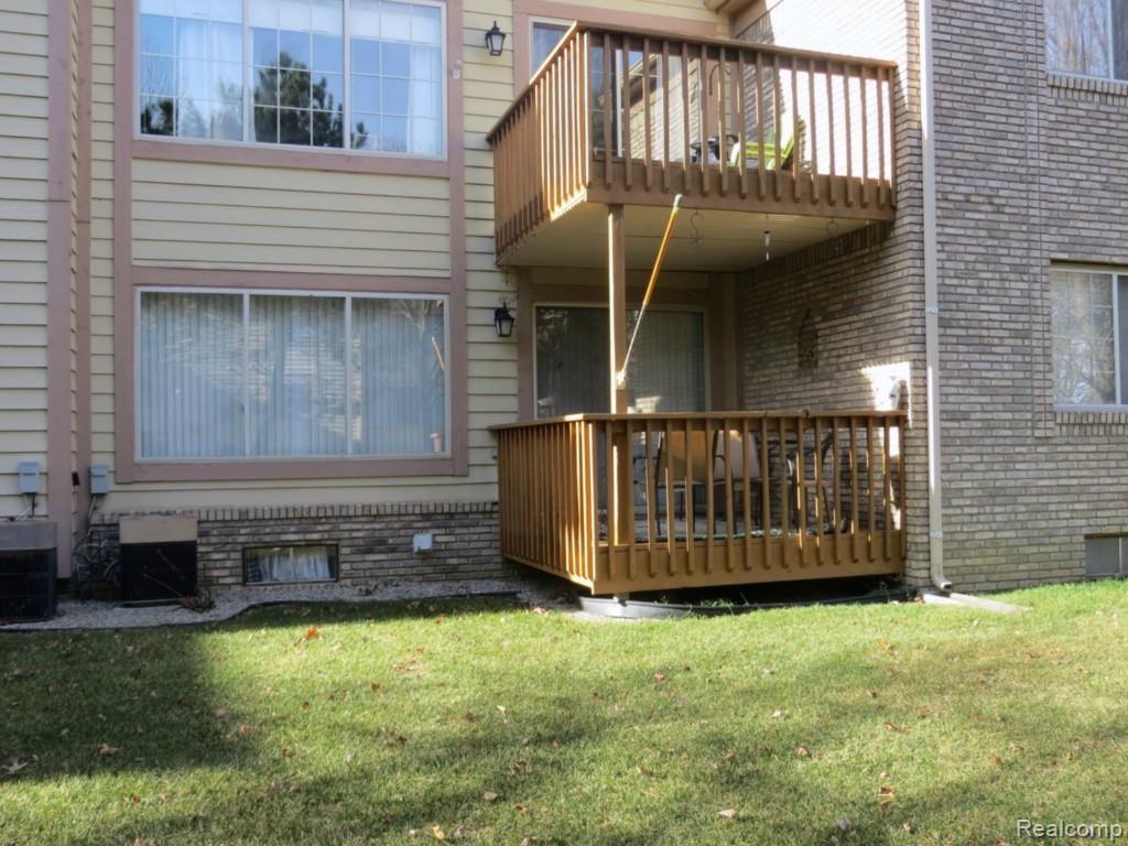708 South Milford Road, Unit 2 Milford, MI 48381 - Photo 4 of 18