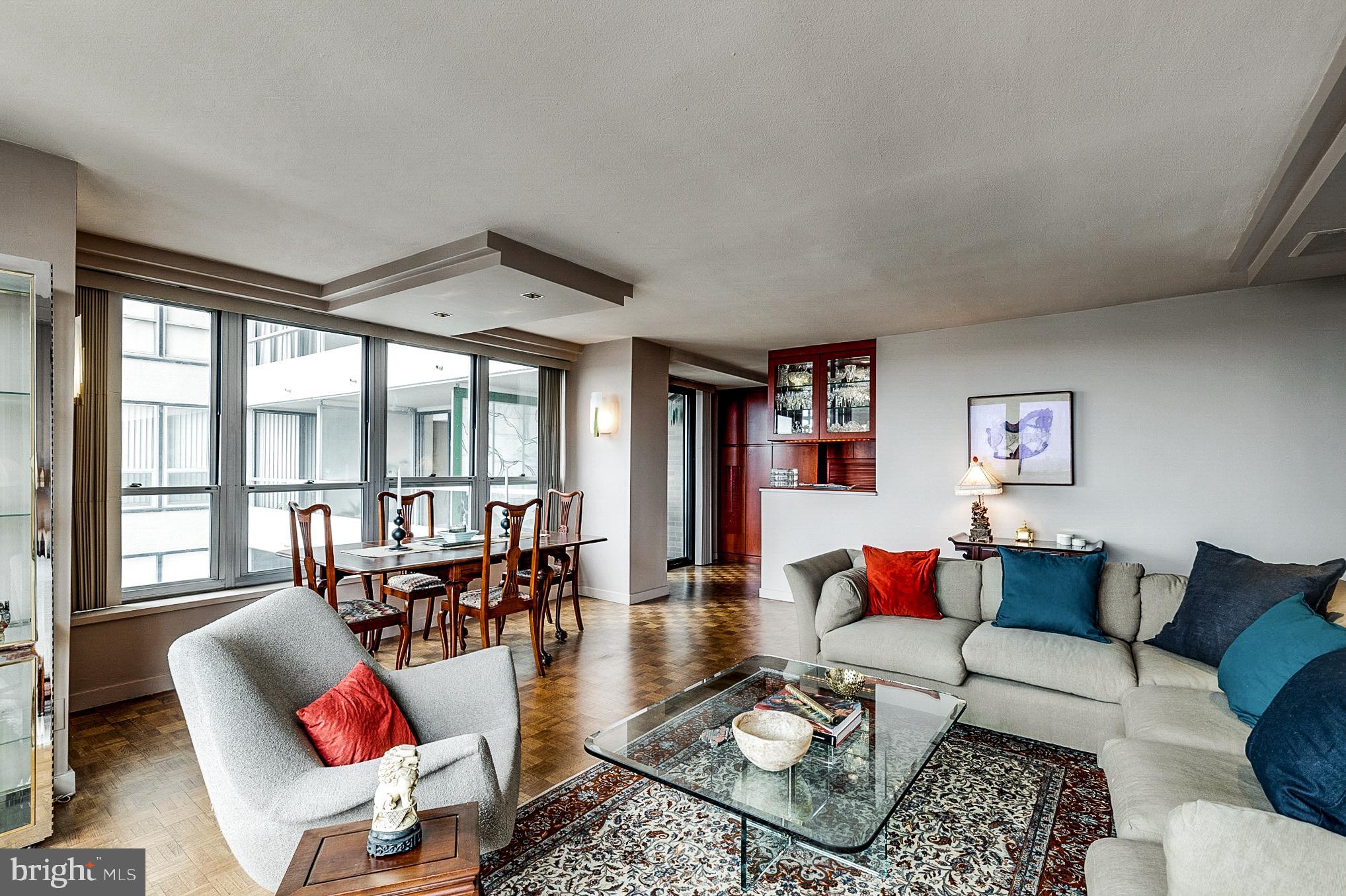 224 West Rittenhouse Square, Unit 1710 Philadelphia, PA 19103 - Photo 3 of 26 Gallery Image 3