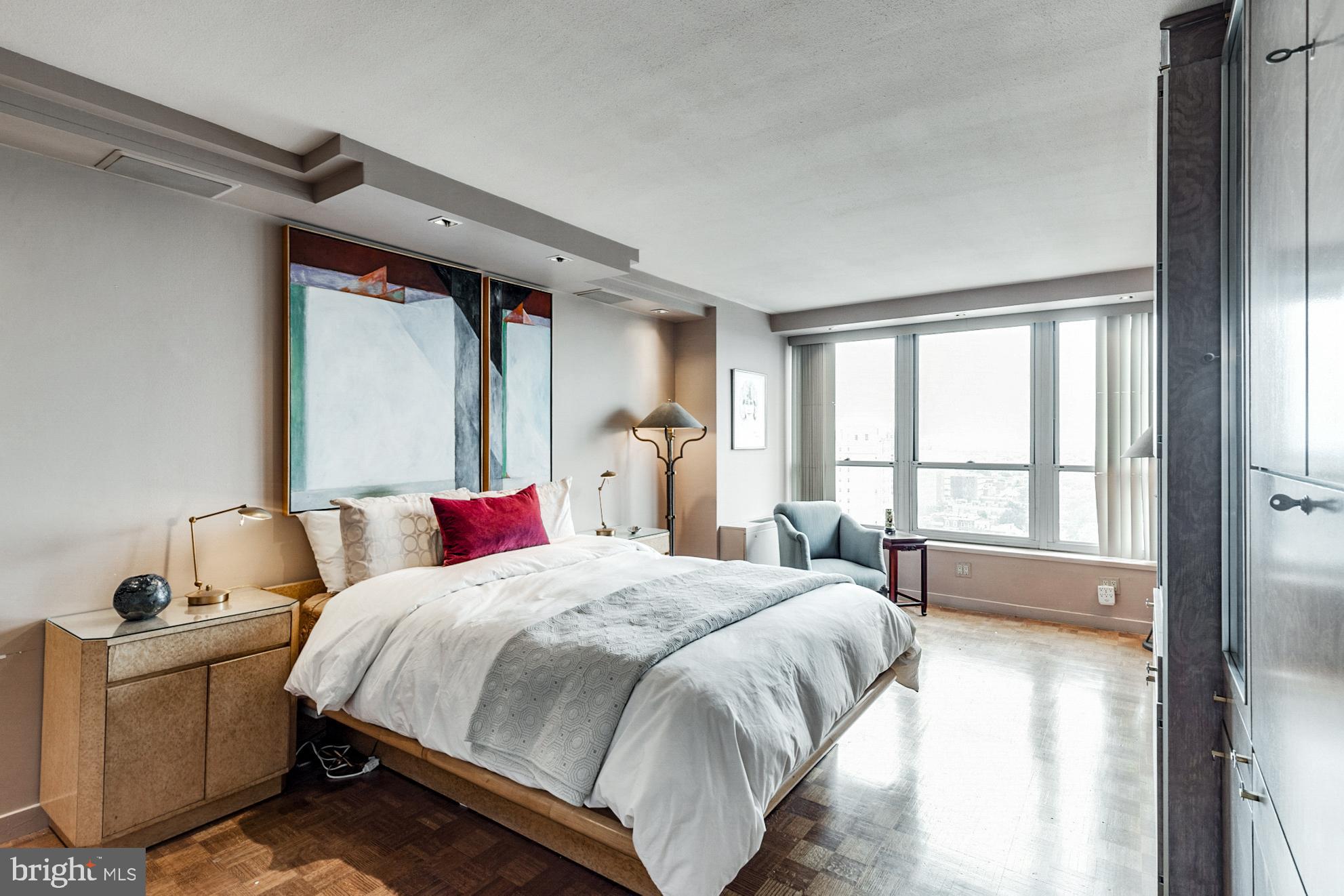 224 West Rittenhouse Square, Unit 1710 Philadelphia, PA 19103 - Photo 10 of 26 Gallery Image 10