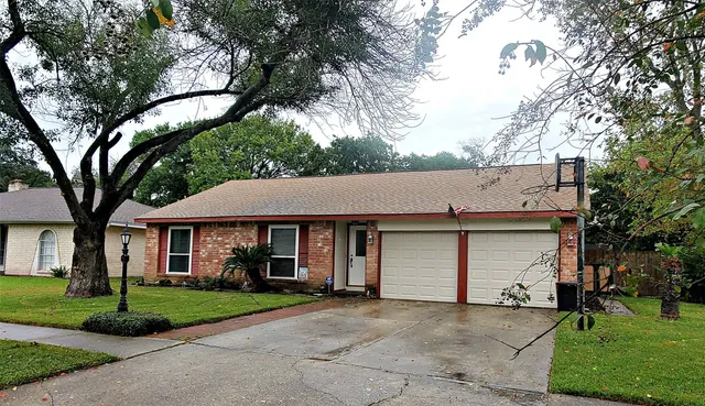 $1,950 | 11210 Monique Drive, Houston, TX 77065
