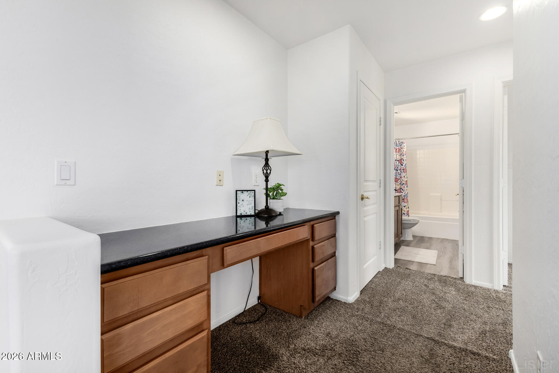 3784 East Chickadee Road Gilbert, AZ 85297 - Photo 27 of 34 Nice built in desk area