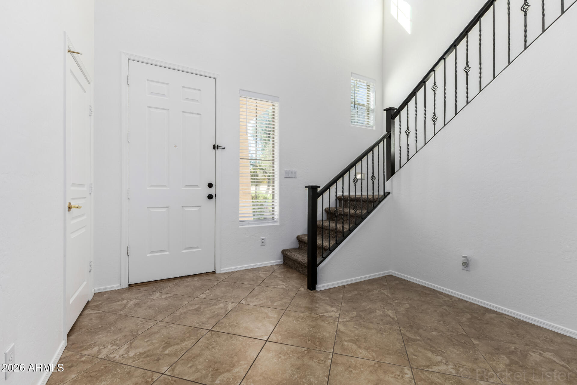 3784 East Chickadee Road Gilbert, AZ 85297 - Photo 5 of 34 FRESHLY PAINTED